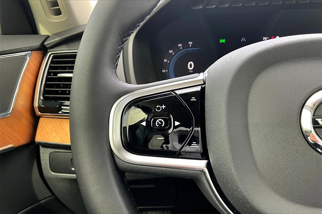 2024 Volvo XC90 Plus - Photo 24