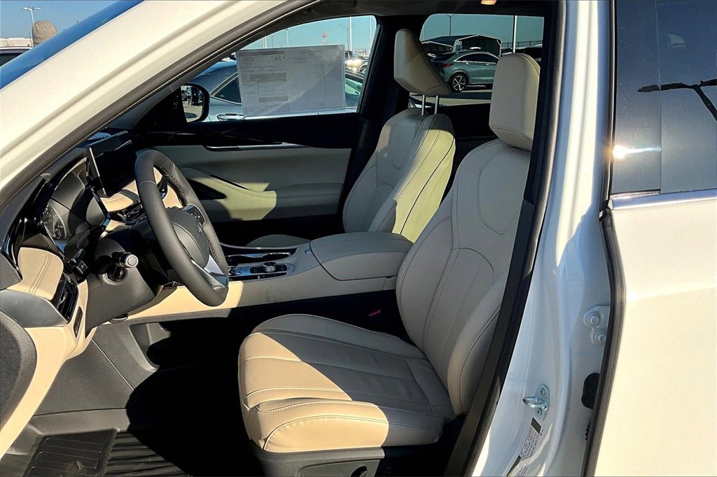 2025 INFINITI QX60 PURE - Photo 12