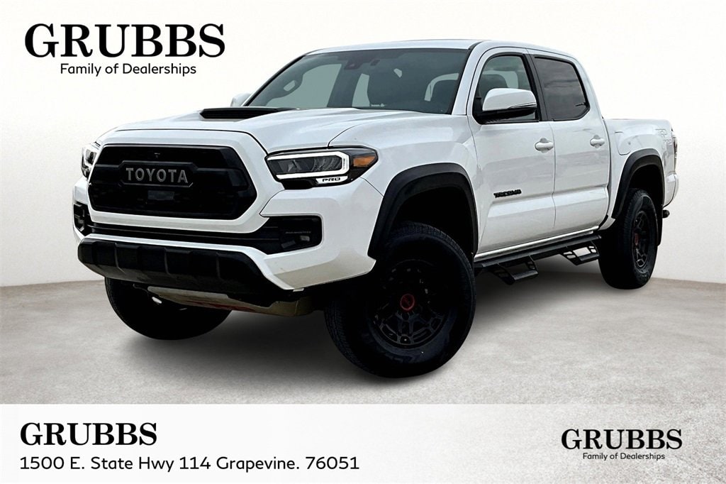 2023 Toyota Tacoma SR5's photo