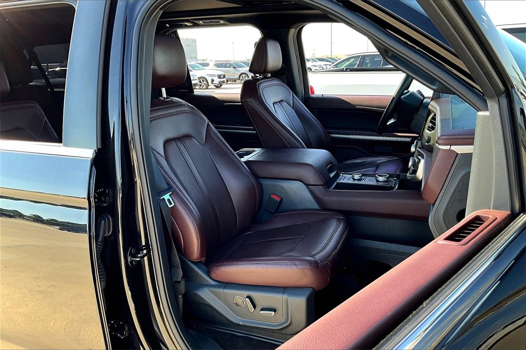 2022 Ford Expedition Limited - Photo 9