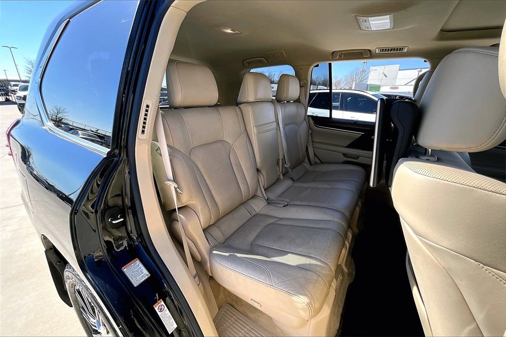 2018 Lexus LX 570 - Photo 35