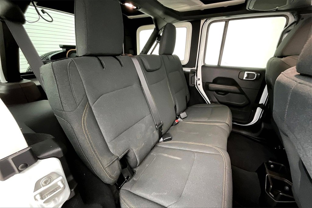 2024 Jeep Wrangler 4-Door Sahara - Photo 33