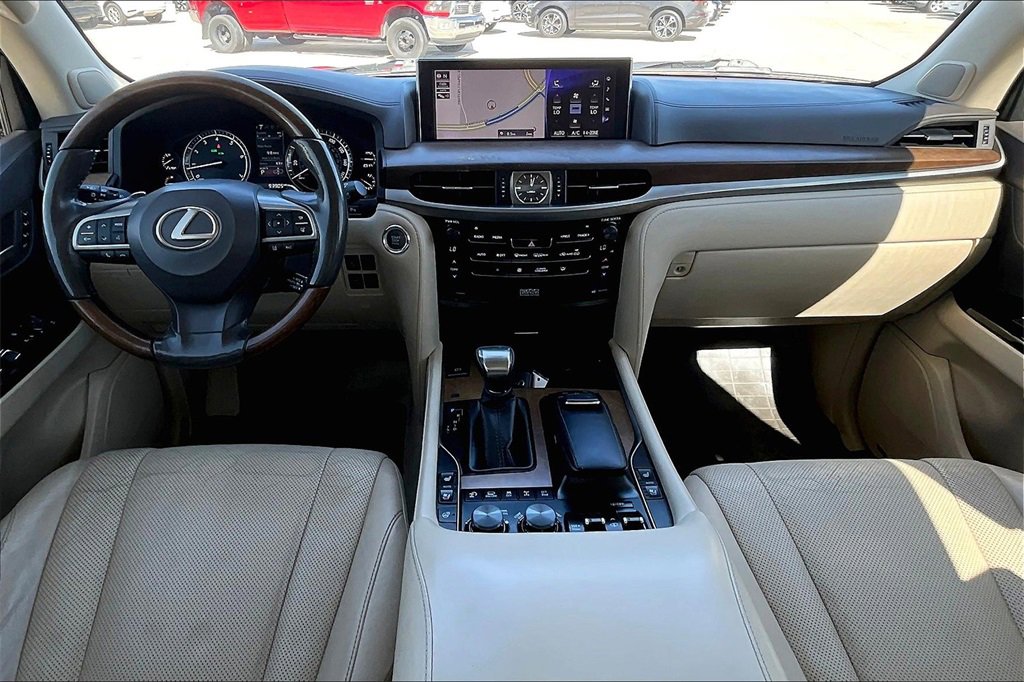 2018 Lexus LX 570 - Photo 19