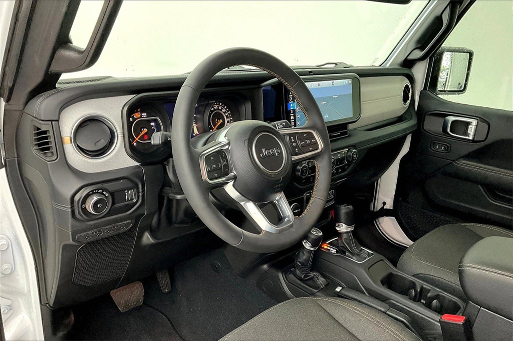 2024 Jeep Wrangler 4-Door Sahara - Photo 16