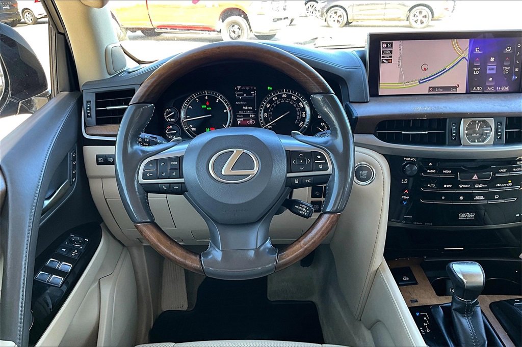 2018 Lexus LX 570 - Photo 6