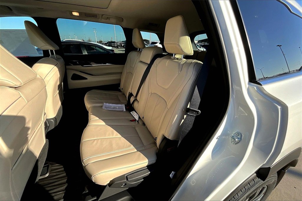 2025 INFINITI QX60 PURE - Photo 13