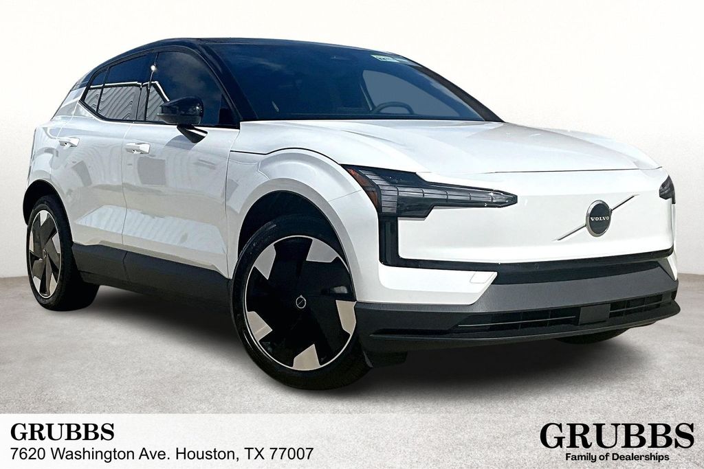 2026 Volvo EX30 Twin Motor Performance Plus's photo