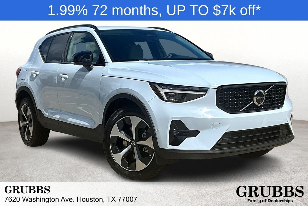 New 2026 Volvo XC40 B5 Plus SUV