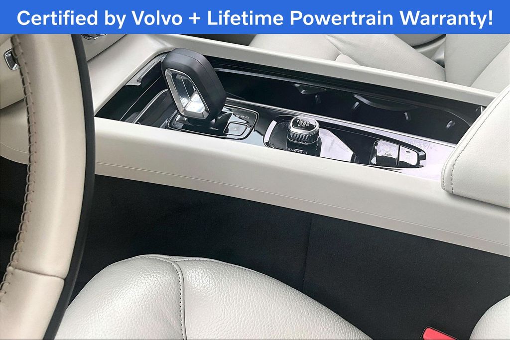 2025 Volvo S60 18
