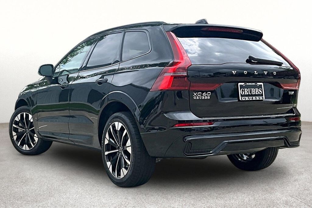 New 2026 Volvo XC60 plug-in hybrid T8 Plus SUV