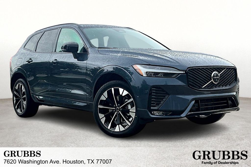 2026 Volvo XC60 Plus's photo