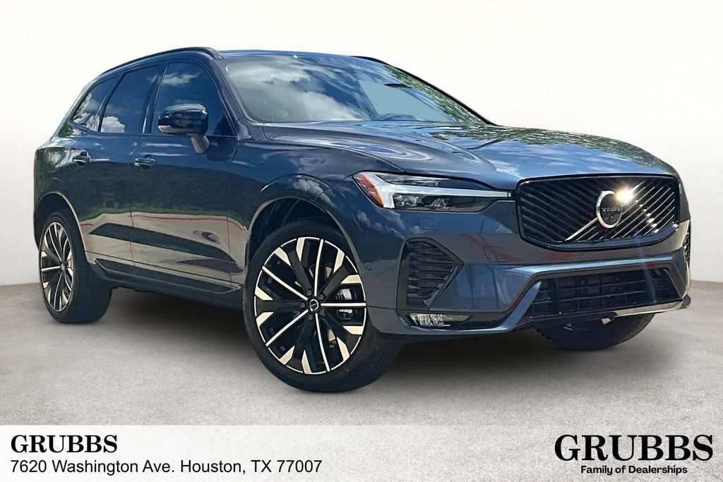 2026 Volvo XC60 B5 Ultra Dark AWD's photo