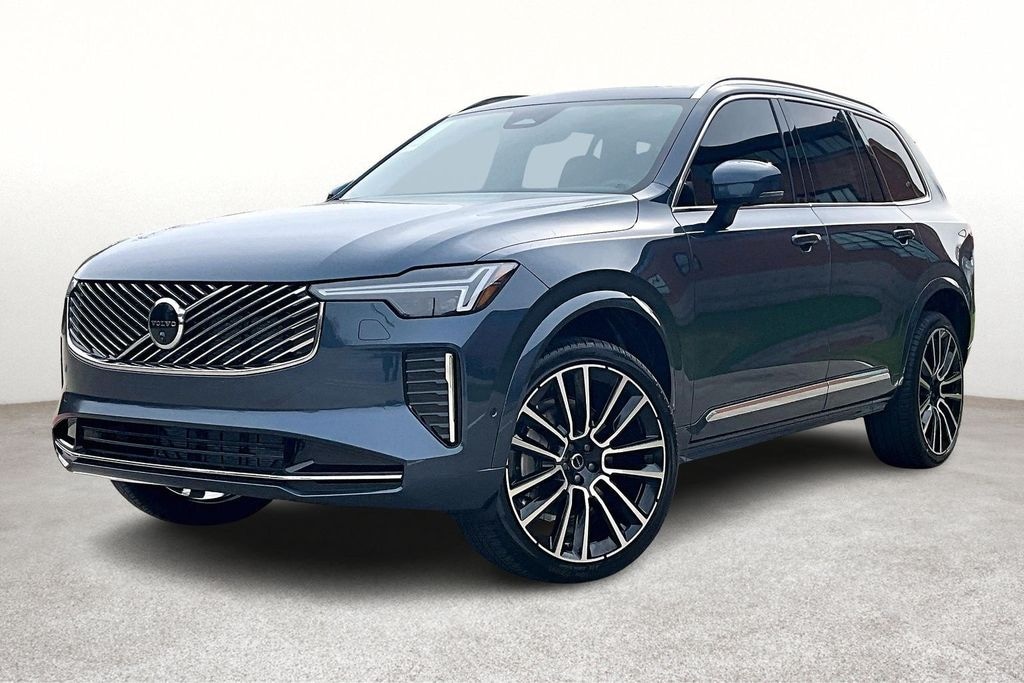 New 2026 Volvo XC90 B6 Plus 7-Seater SUV