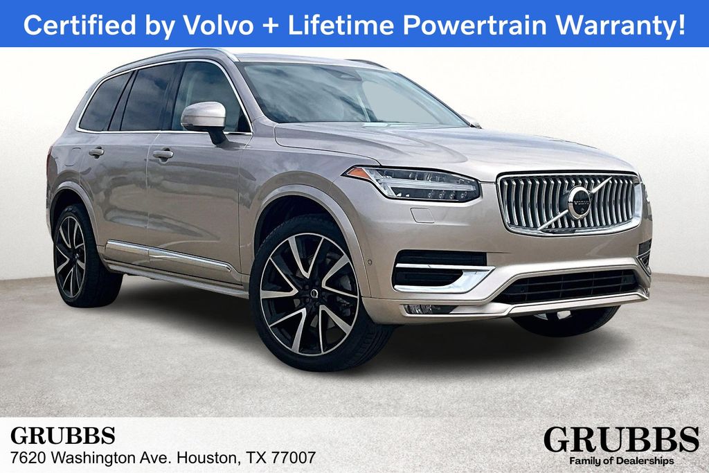 2024 Volvo XC90 B5 Plus Bright theme 4WD's photo