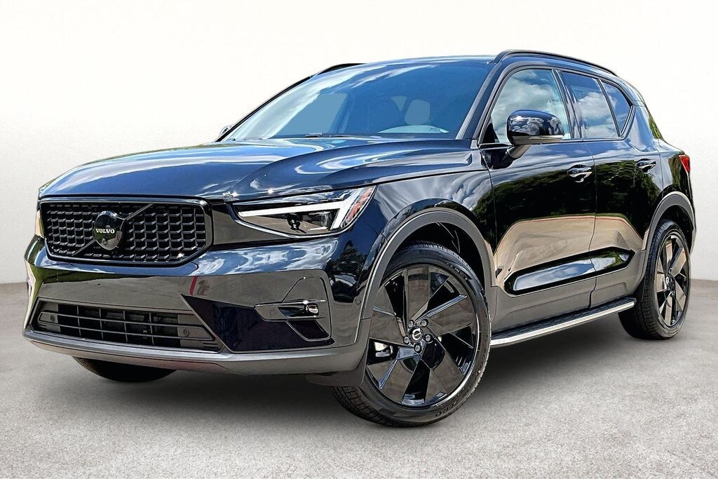 New 2026 Volvo XC40 B5 Ultra Black Edition SUV