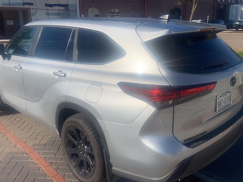 Used 2023 Toyota Highlander LE SUV