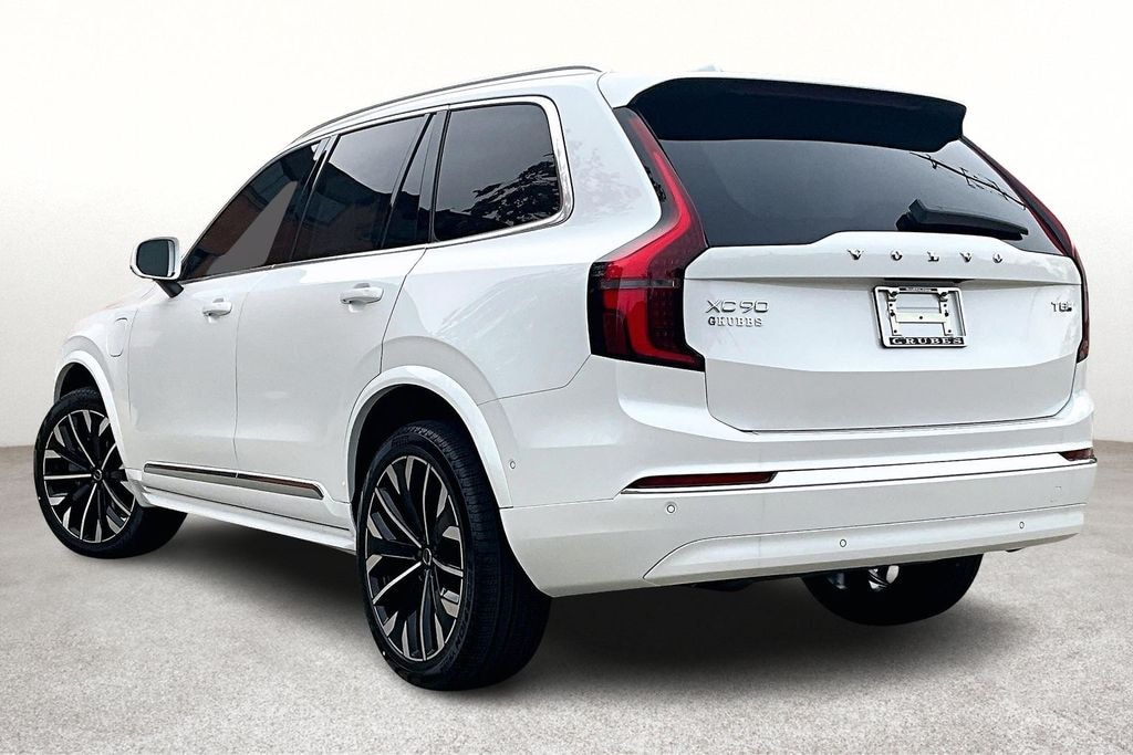 New 2026 Volvo XC90 plug-in hybrid T8 Ultra 7-Seater SUV