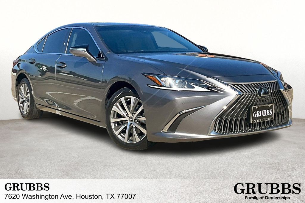 2019 Lexus ES 350's photo