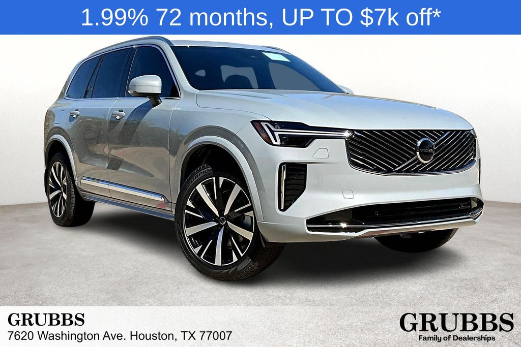 2026 Volvo XC90 Core's photo