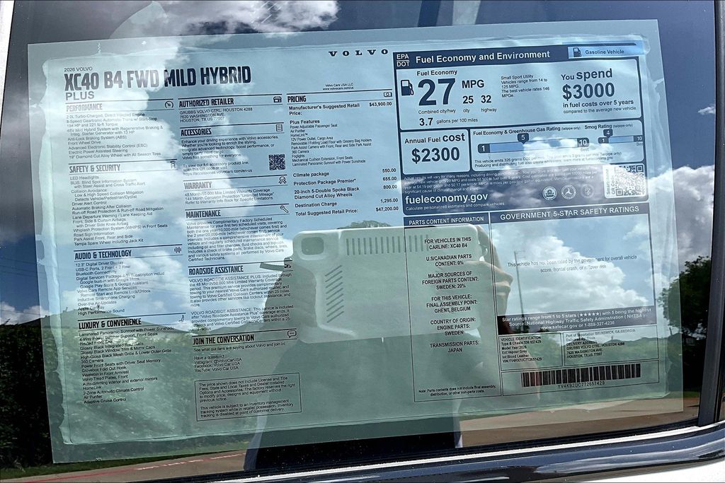 2026 Volvo XC40 Plus - Photo 25