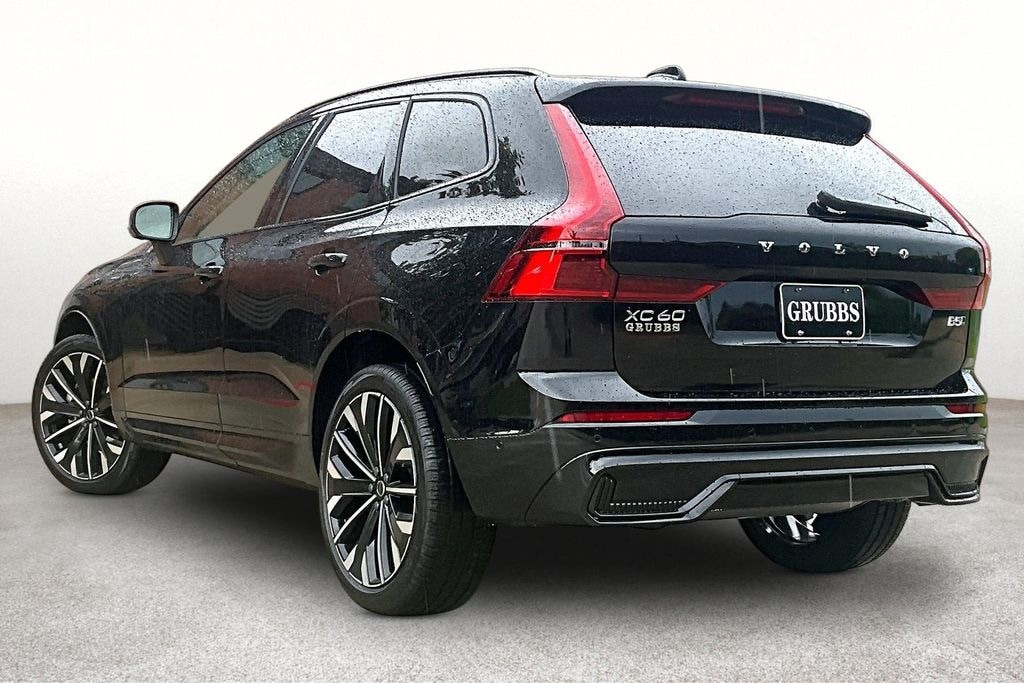 New 2026 Volvo XC60 B5 Ultra SUV