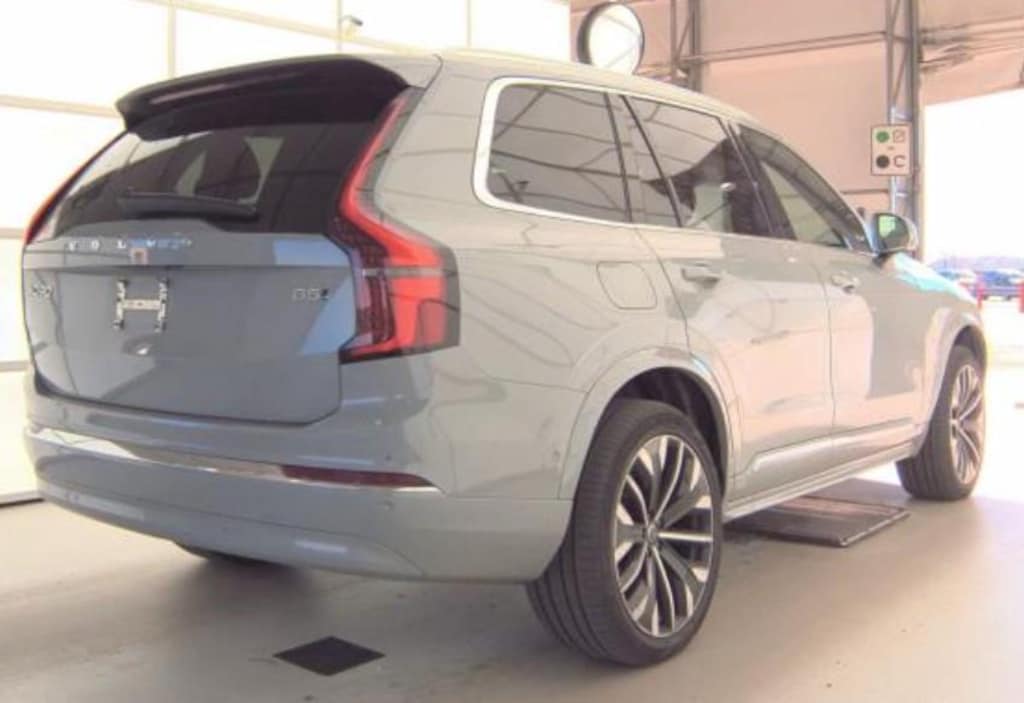 Used 2025 Volvo XC90 Plus SUV