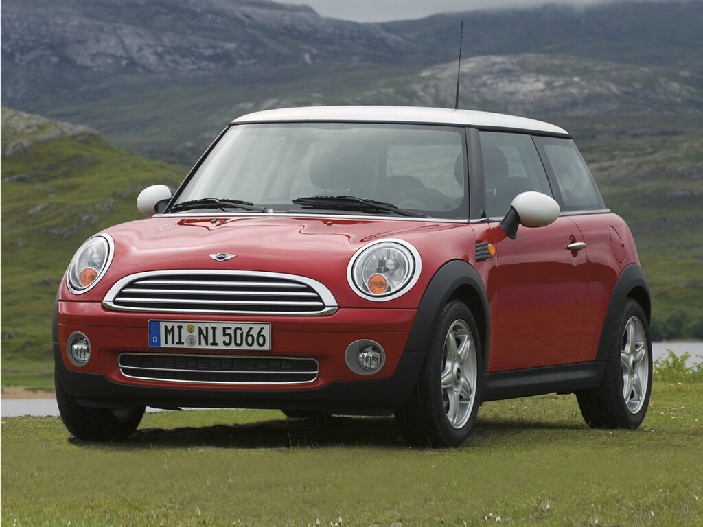 Used 2010 MINI Cooper Base Hatchback