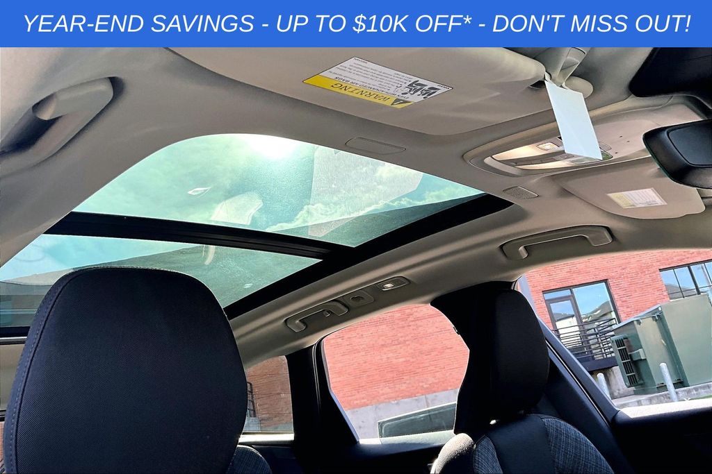 2025 Volvo XC60 Core - Photo 21