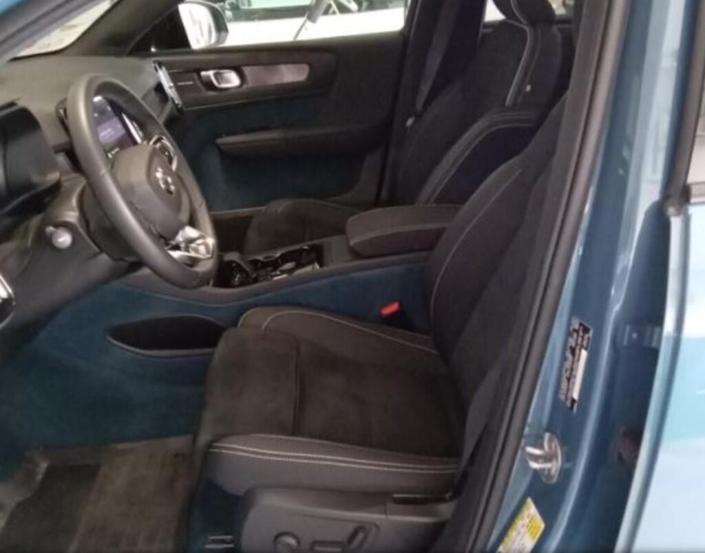 Used 2023 Volvo C40 Recharge Ultimate