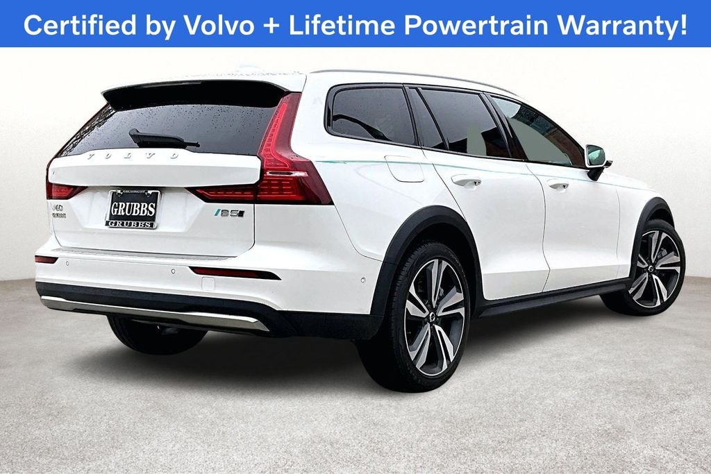 Used 2023 Volvo V60 Cross Country B5 Plus Wagon