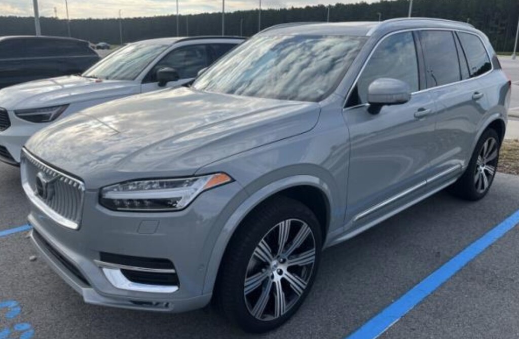 Used 2025 Volvo XC90 B5 Ultra SUV