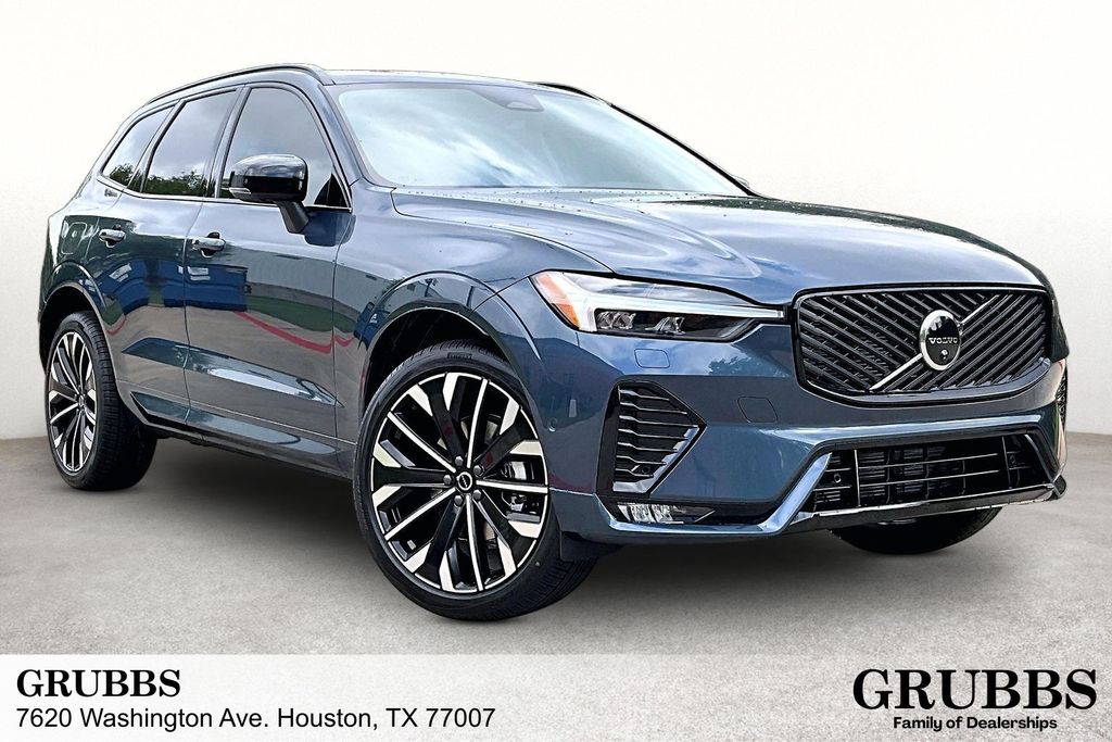 2026 Volvo XC60 B5 Ultra Dark AWD's photo
