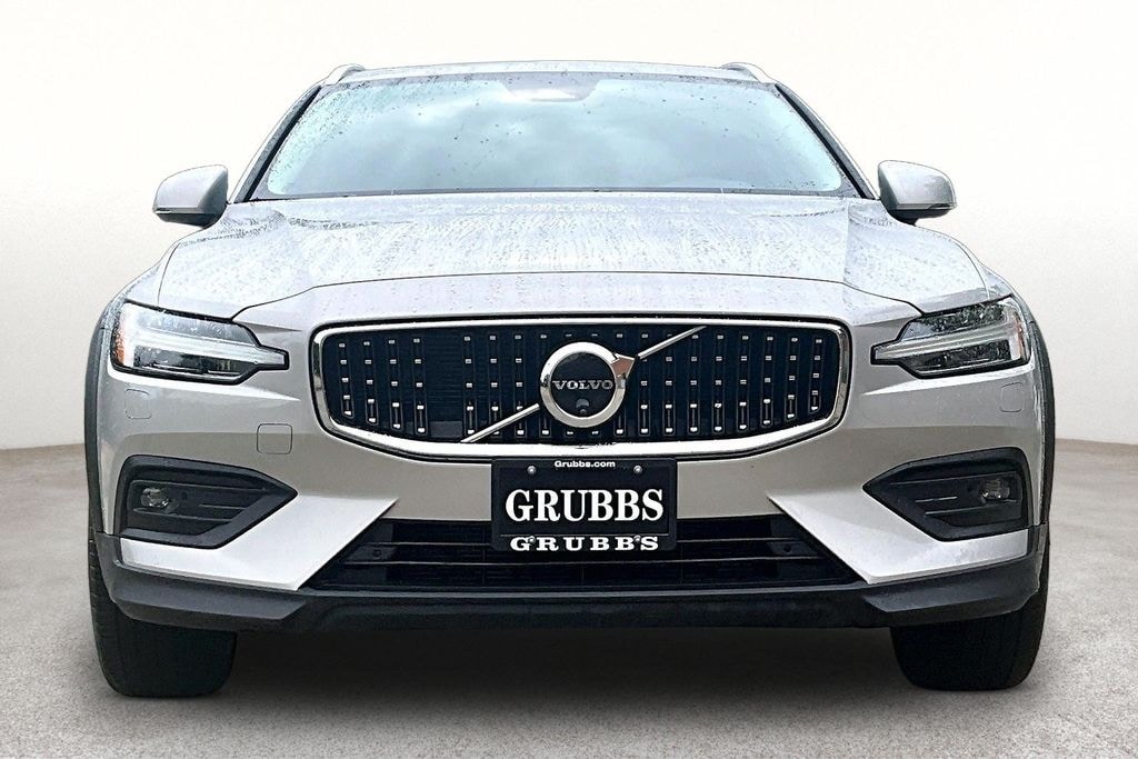 Certified 2025 Volvo V60 Cross Country B5 Plus Wagon