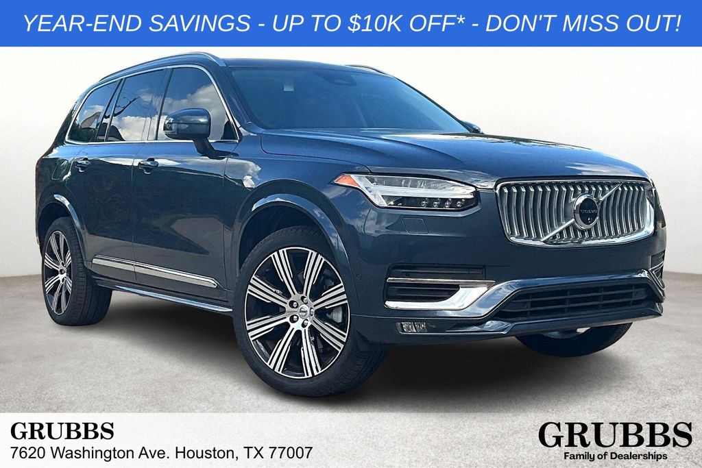 2025 Volvo XC90 Plus's photo