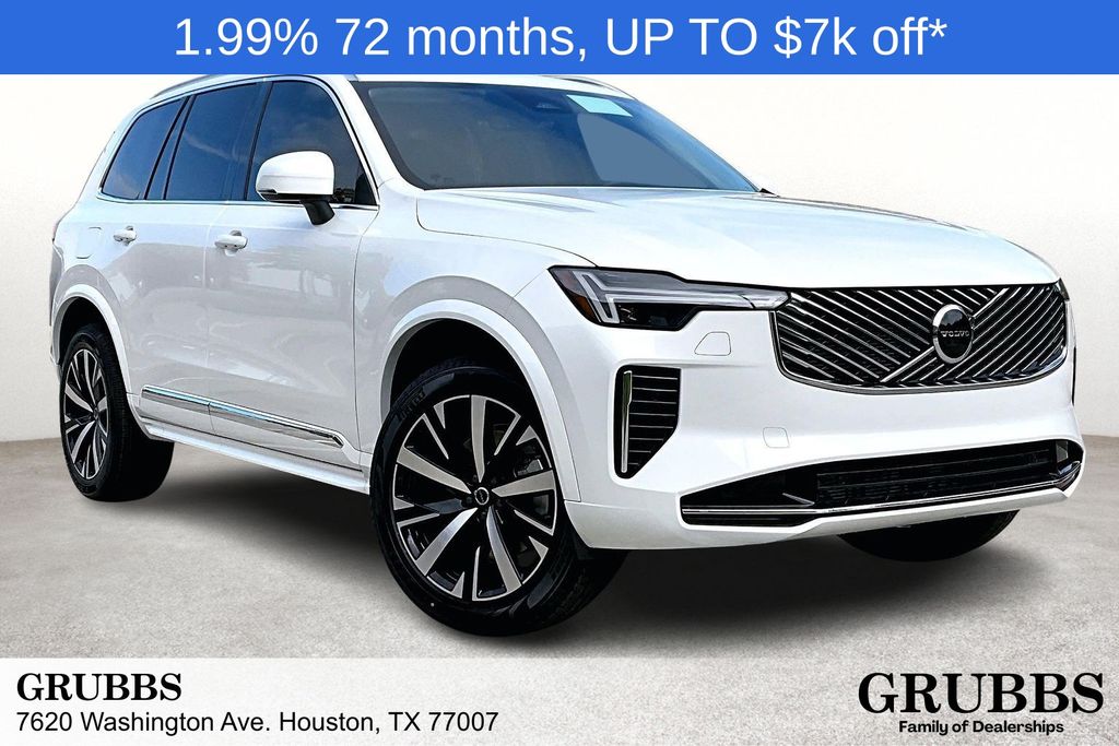 2026 Volvo XC90 Core's photo