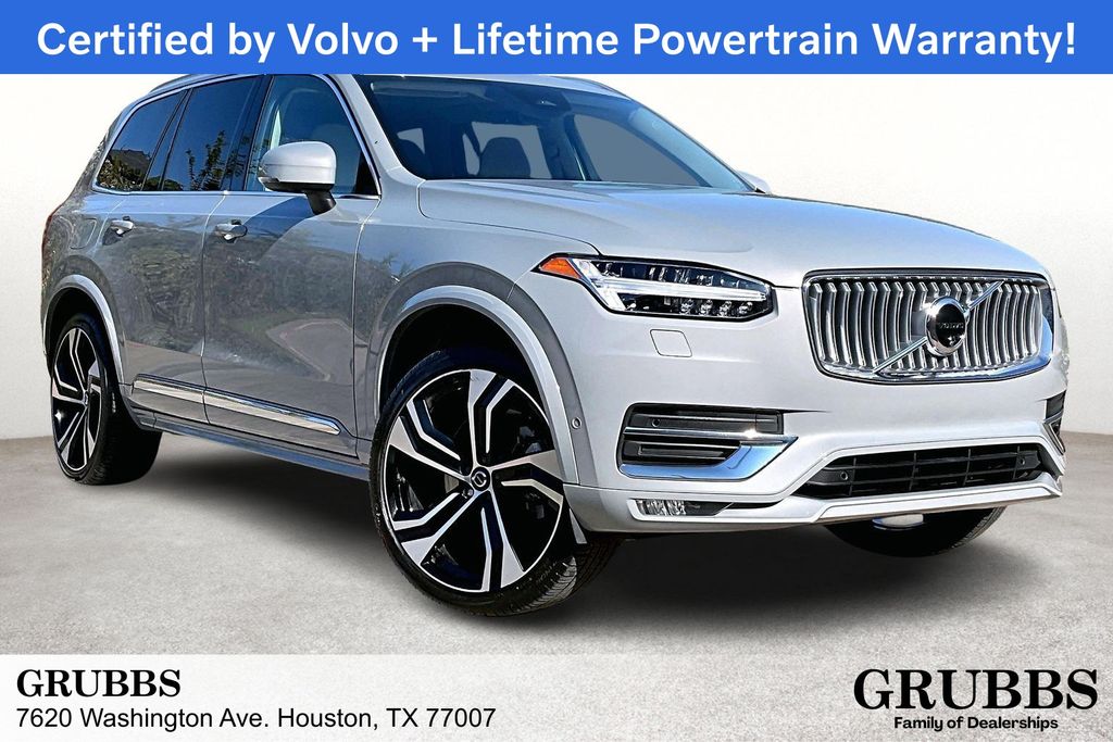 2025 Volvo XC90 Ultra's photo