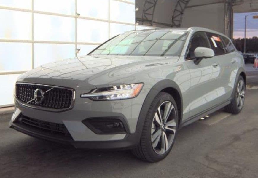 2025 Volvo V60 Cross Country