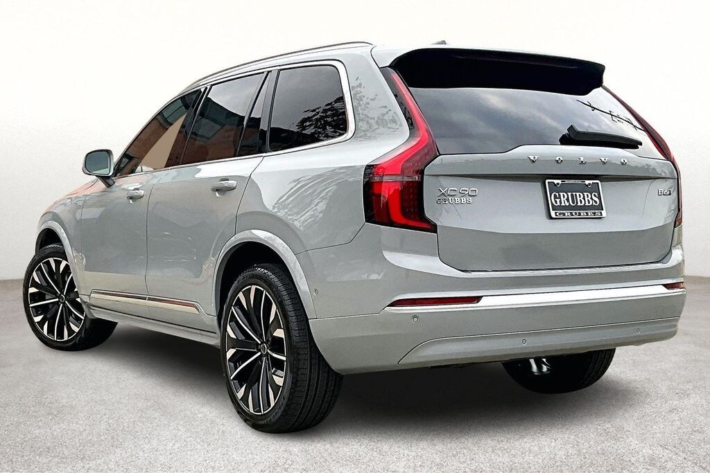 New 2026 Volvo XC90 B6 Plus 7-Seater SUV