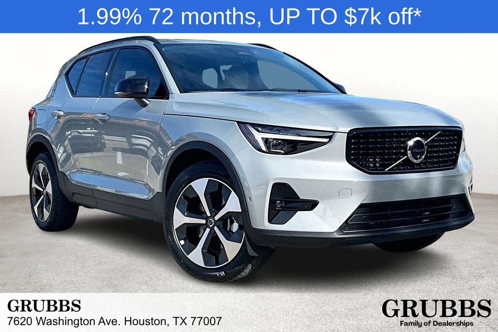 New 2026 Volvo XC40 B5 Plus SUV