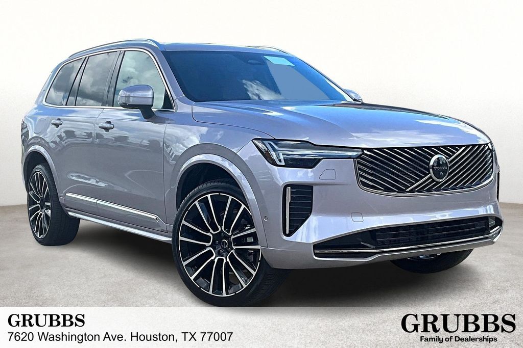2026 Volvo XC90 Plus's photo