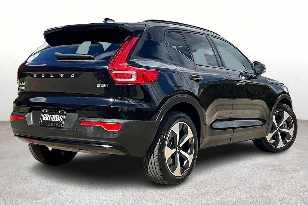 Certified 2025 Volvo XC40 Plus Dark Theme SUV