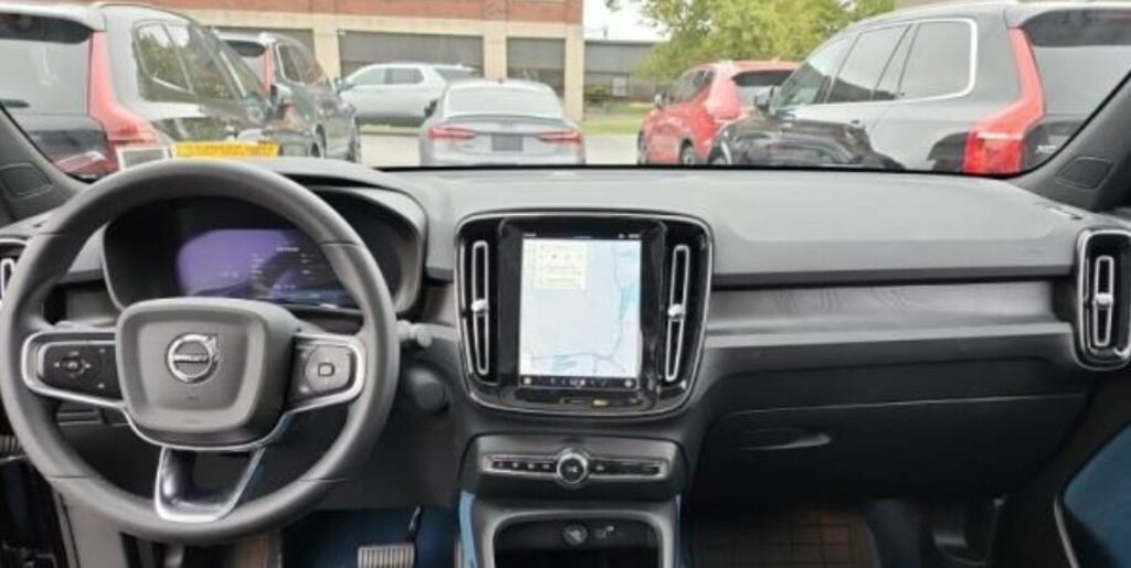 Used 2023 Volvo C40 Recharge Pure Electric Ultimate SUV