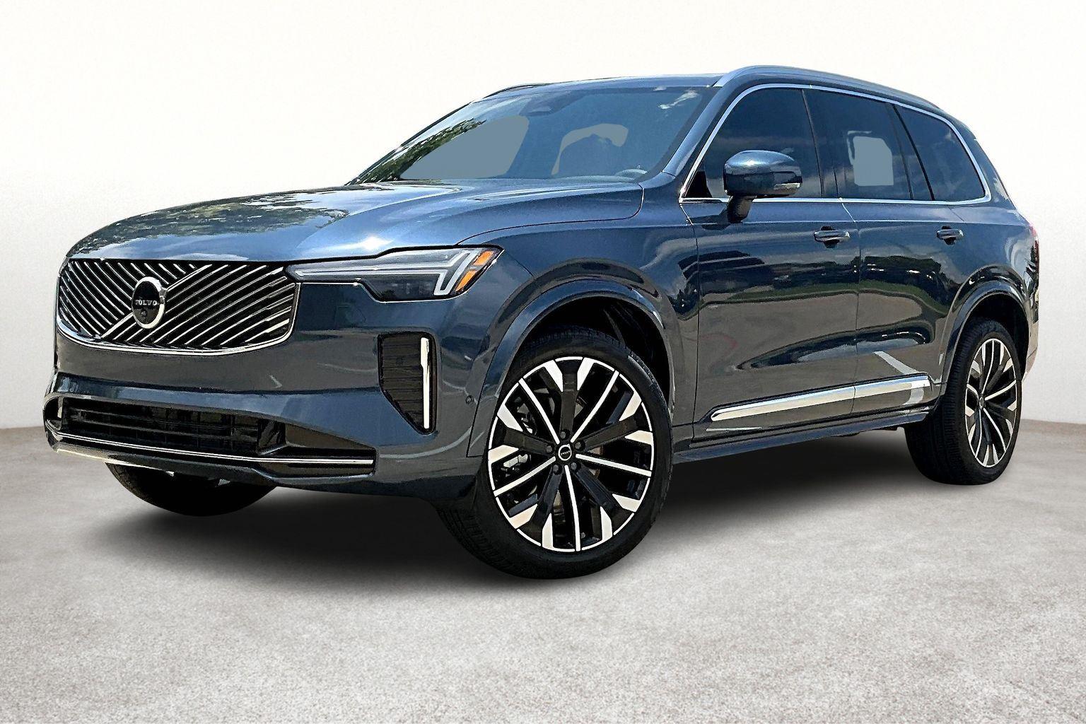 2026 Volvo XC90 Plus photo 2