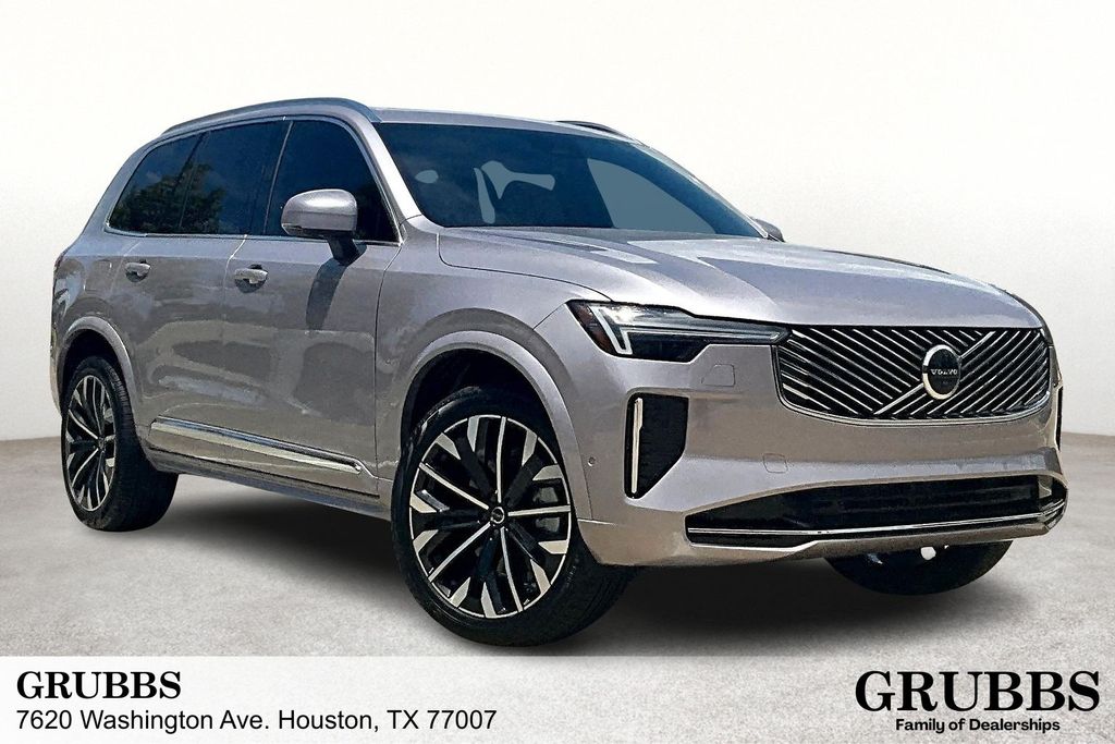 2026 Volvo XC90 Plus's photo