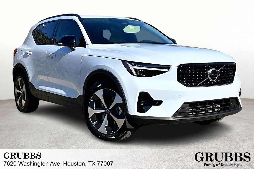 2026 Volvo XC40
