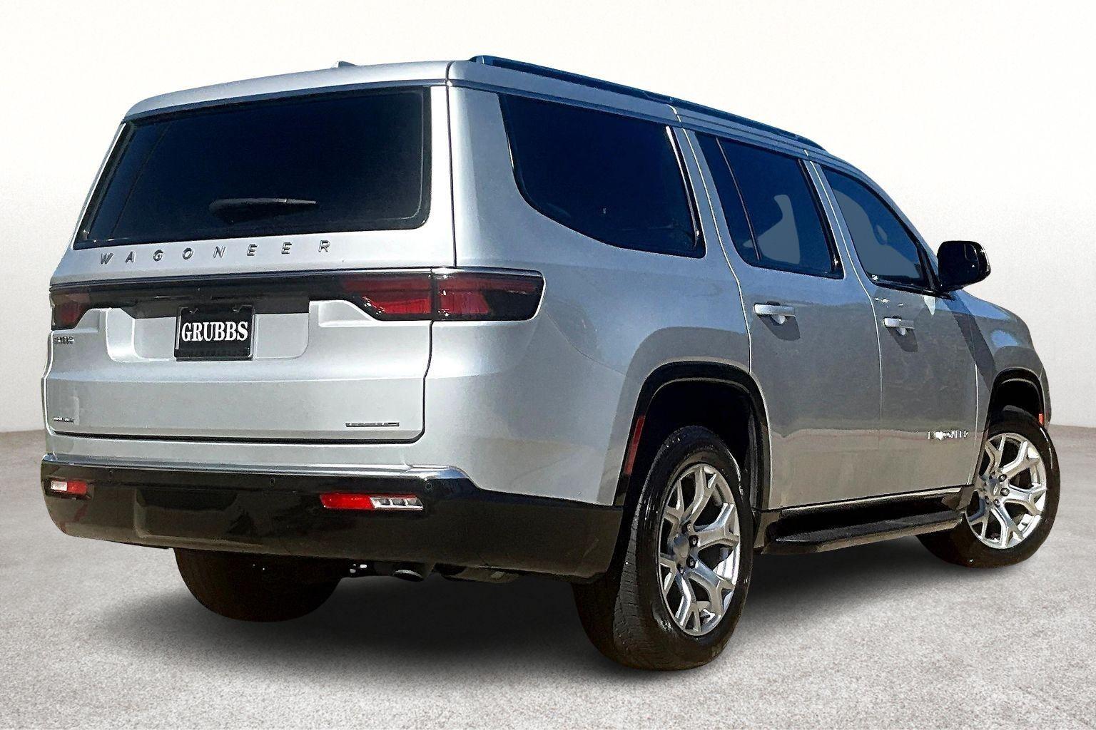 2022 Jeep Wagoneer Series II photo 2