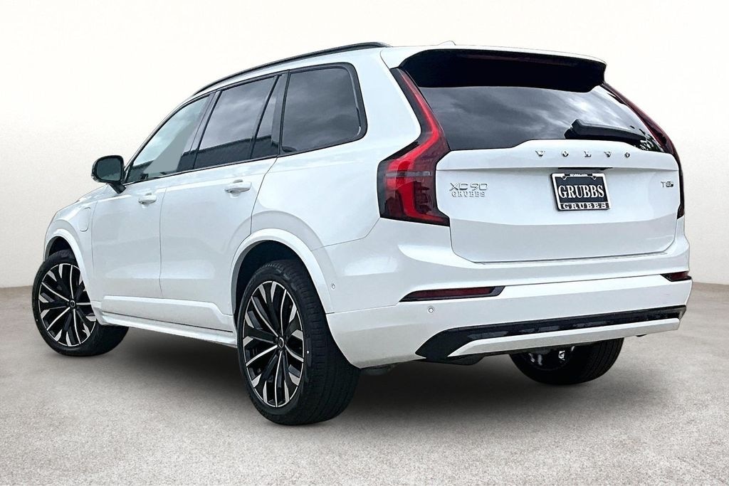 New 2026 Volvo XC90 plug-in hybrid T8 Ultra Dark Theme 7-Seater SUV