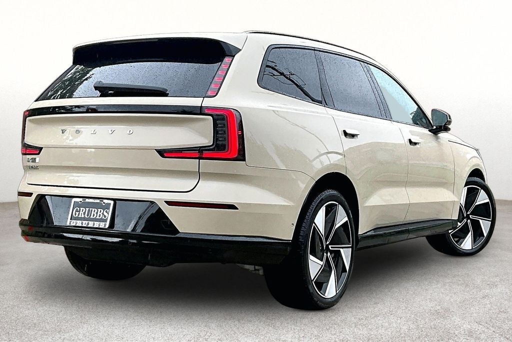 Used 2025 Volvo EX90 Twin Motor Performance Ultra SUV