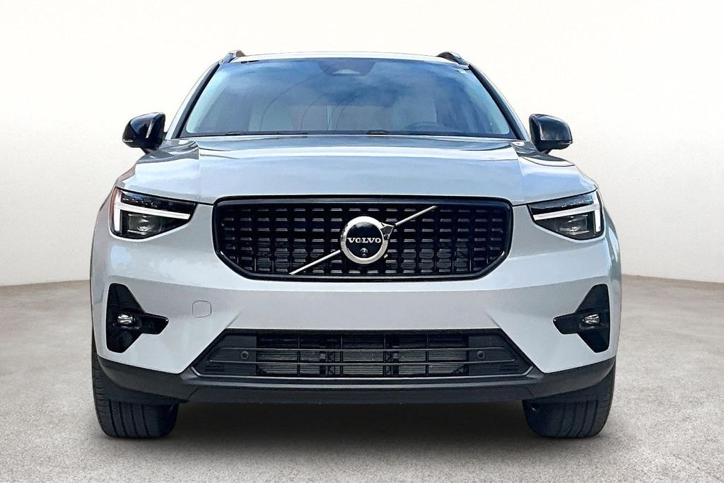 Certified 2026 Volvo XC40 B5 Ultra SUV