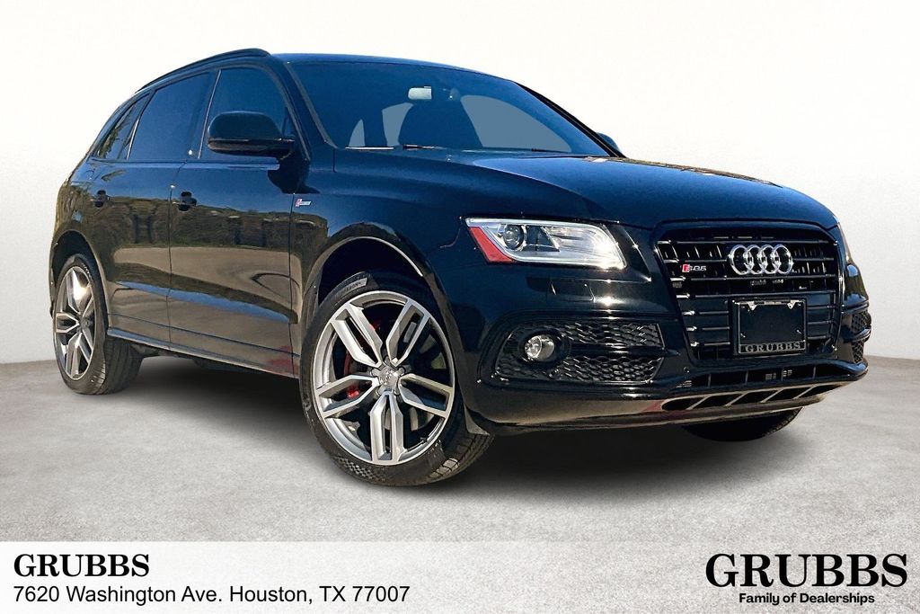 2016 Audi SQ5 Premium Plus's photo